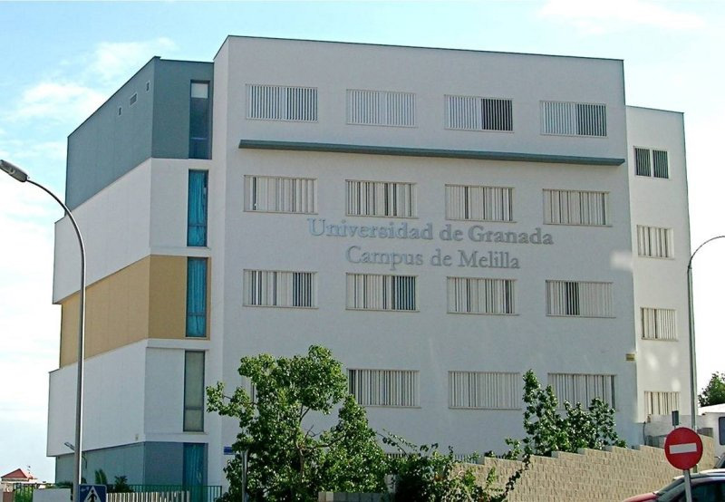 Fotografía edificio campus Melilla